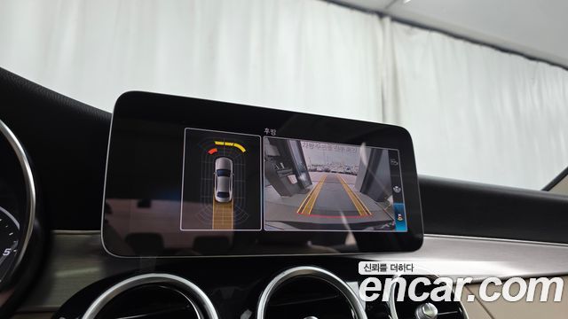 Mercedes-Benz C-Class 2020 — photo 21