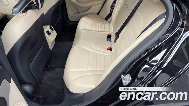 Mercedes-Benz C-Class 2020 — photo 16