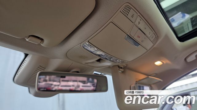 Mercedes-Benz C-Class 2020 — photo 27