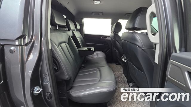 KG Mobility Rexton 2019 — photo 32