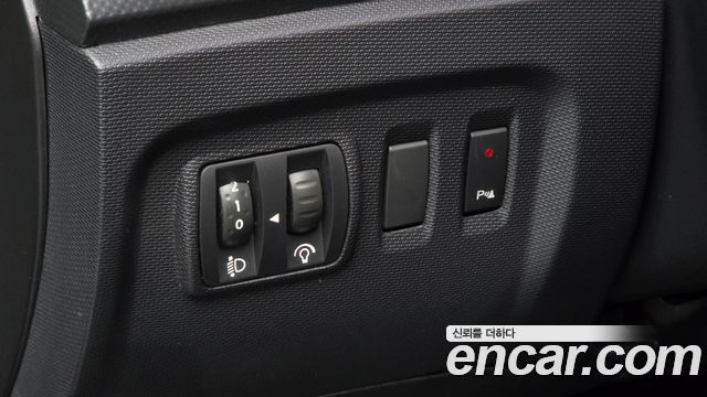 Renault Korea QM3 2015 — photo 22