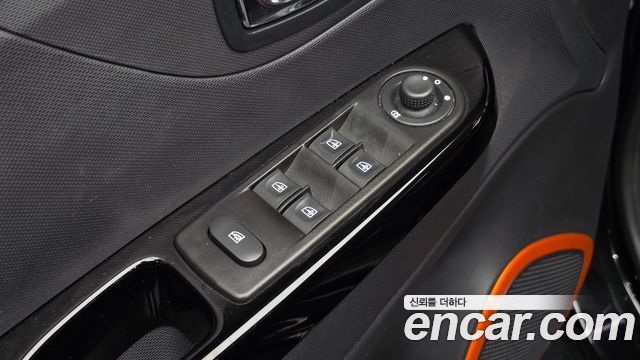 Renault Korea QM3 2015 — photo 23
