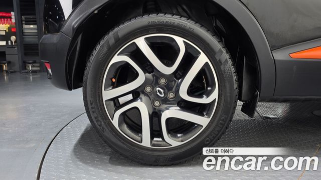 Renault Korea QM3 2015 — photo 7