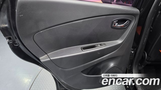 Renault Korea QM3 2015 — photo 15