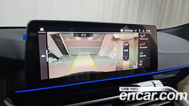 BMW Gran Turismo 2023 — photo 20