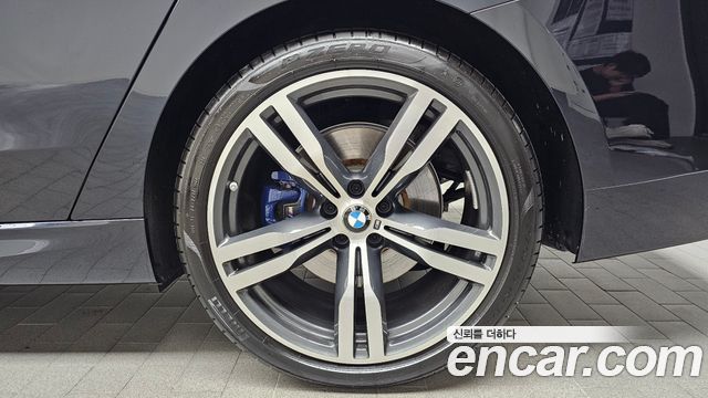 BMW Gran Turismo 2023 — photo 7