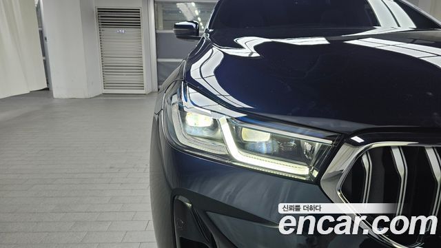 BMW Gran Turismo 2023 — photo 8