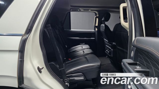 Ford Expedition 2021 — photo 12