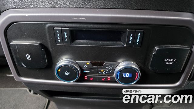 Ford Expedition 2021 — photo 19