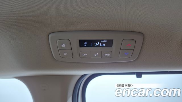 Kia Canival 2021 — photo 24