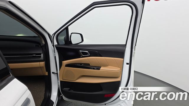 Kia Canival 2021 — photo 15