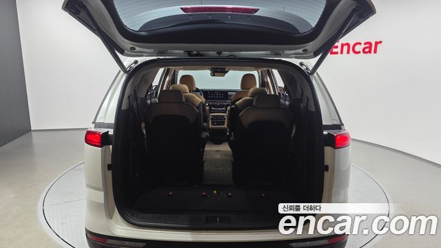 Kia Canival 2021 — photo 29