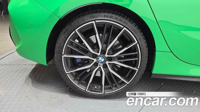 BMW 1-Series 2022 — photo 5