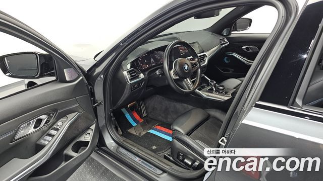 BMW 3-Series 2021 — photo 10