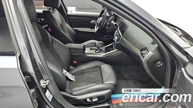 BMW 3-Series 2021 — photo 12