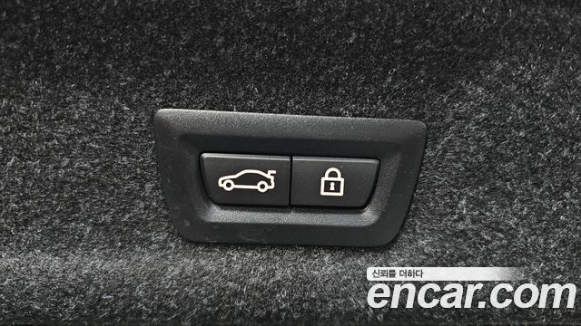 BMW 3-Series 2021 — photo 20
