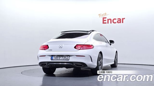 Mercedes-Benz C-Class 2021 — photo 4