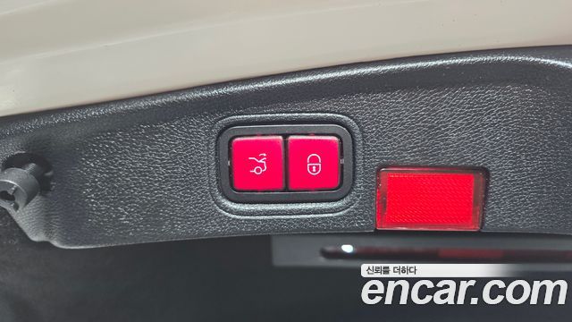 Mercedes-Benz C-Class 2021 — photo 25