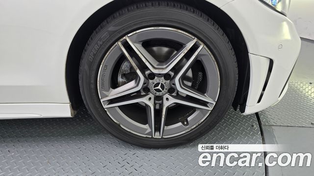 Mercedes-Benz C-Class 2021 — photo 7