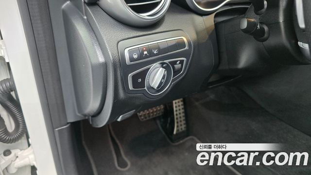Mercedes-Benz C-Class 2021 — photo 29