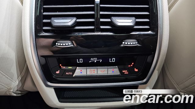 BMW X5 2025 — photo 25