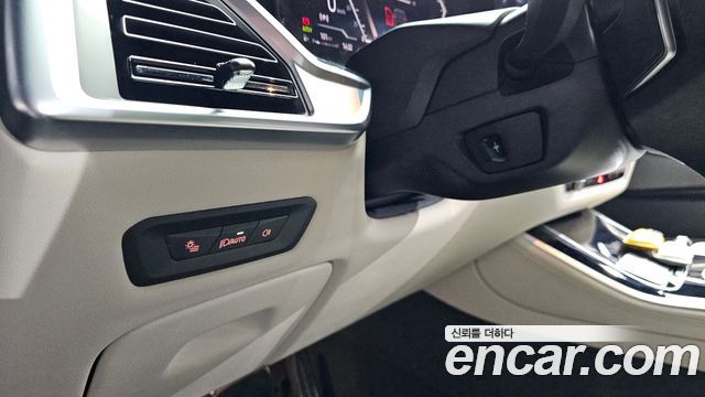 BMW X5 2025 — photo 27