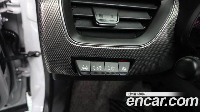 Renault Korea XM3 2023 — photo 17