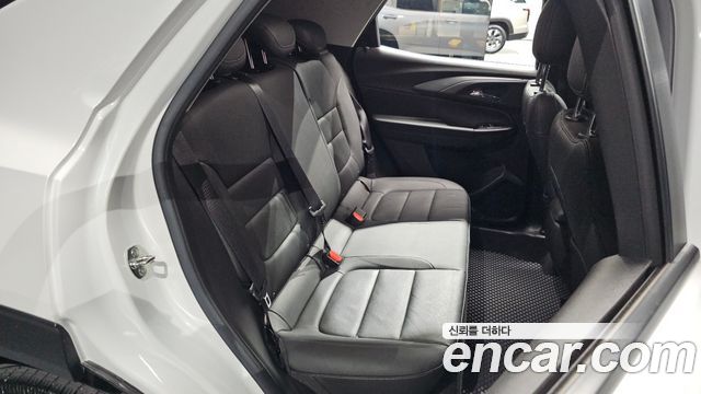 Chevrolet Korea Trailblazer 2022 — photo 17