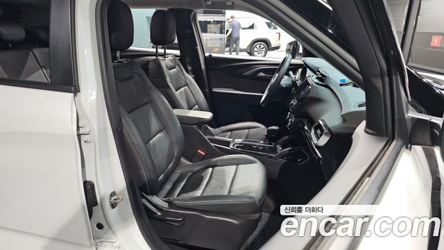 Chevrolet Korea Trailblazer 2022 — photo 18