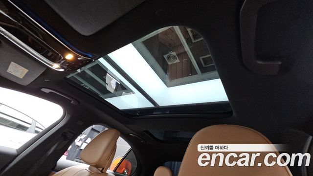 Mercedes-Benz E-Class 2025 — photo 23