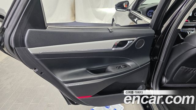 Hyundai Grandeur 2018 — photo 15