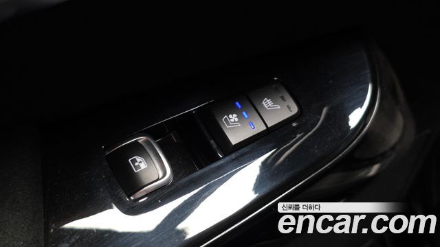 Kia Mohave 2023 — photo 18