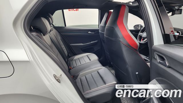 Volkswagen Golf 2024 — photo 11