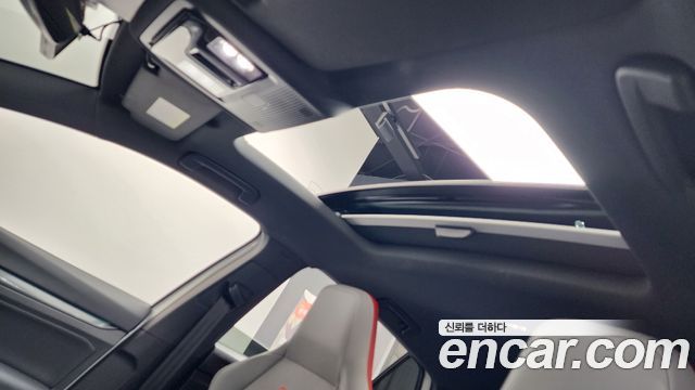 Volkswagen Golf 2024 — photo 18