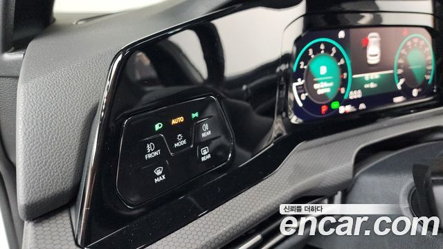 Volkswagen Golf 2024 — photo 20