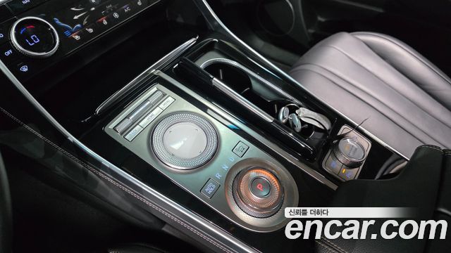 Genesis GV80 2020 — photo 12