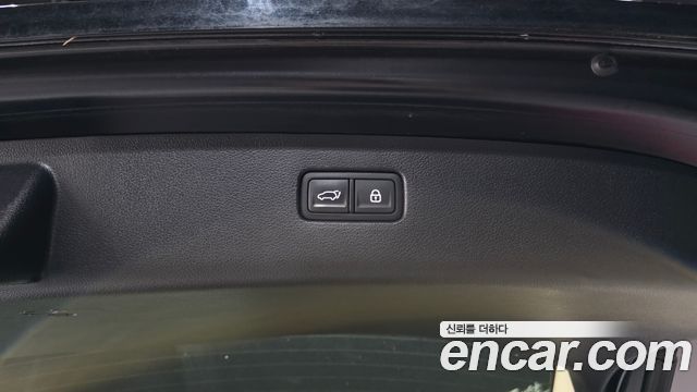 Genesis GV80 2020 — photo 23