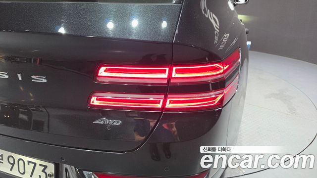 Genesis GV80 2020 — photo 9