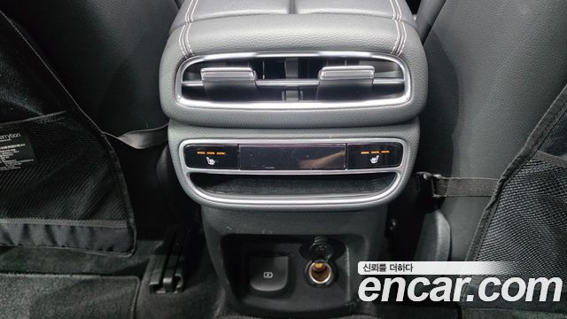Genesis GV80 2020 — photo 30