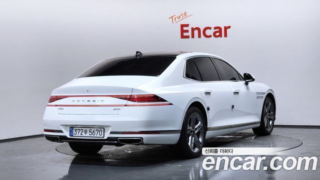 Genesis G90 2022 — photo 2