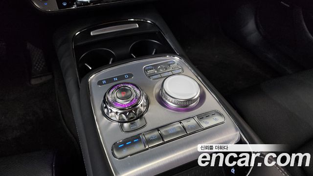 Genesis G90 2022 — photo 12