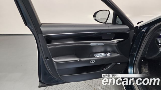 Genesis G90 2022 — photo 14