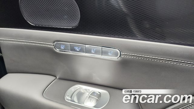Genesis G90 2022 — photo 27
