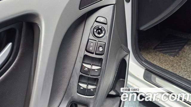 Hyundai AVANTE 2014 — photo 16