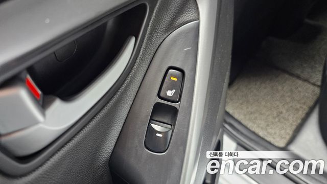 Hyundai AVANTE 2014 — photo 20