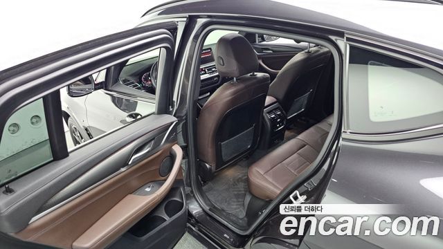 BMW X4 2023 — photo 17