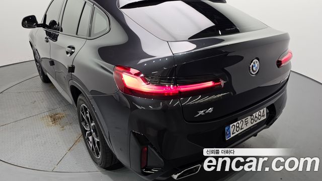 BMW X4 2023 — photo 9