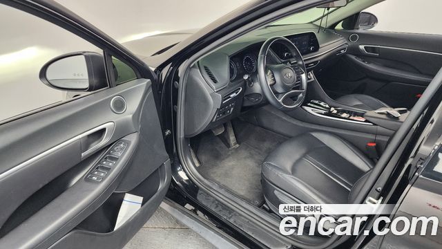 Hyundai Sonata 2022 — photo 13