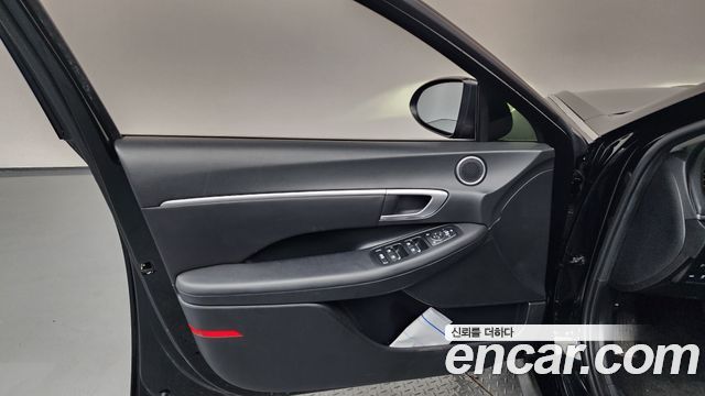 Hyundai Sonata 2022 — photo 14