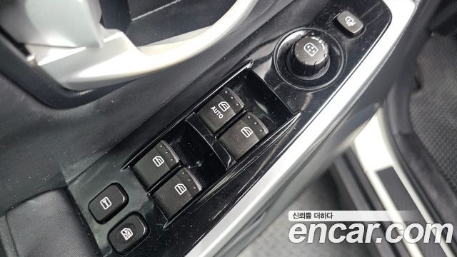 KG Mobility KORANDO 2016 — photo 27